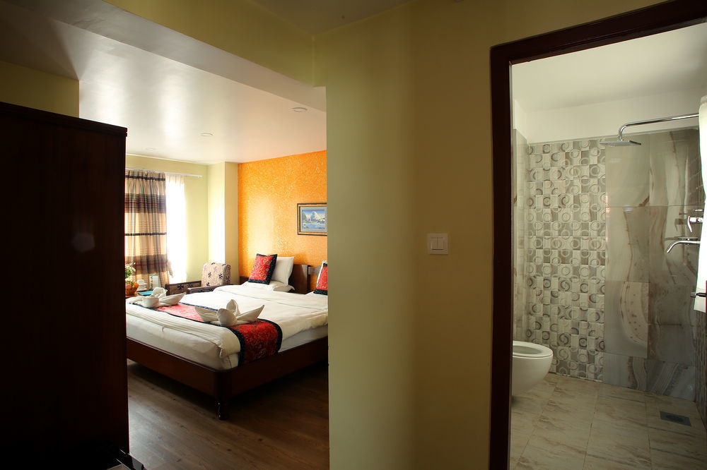 Hotel Osho Home Kathmandu Buitenkant foto