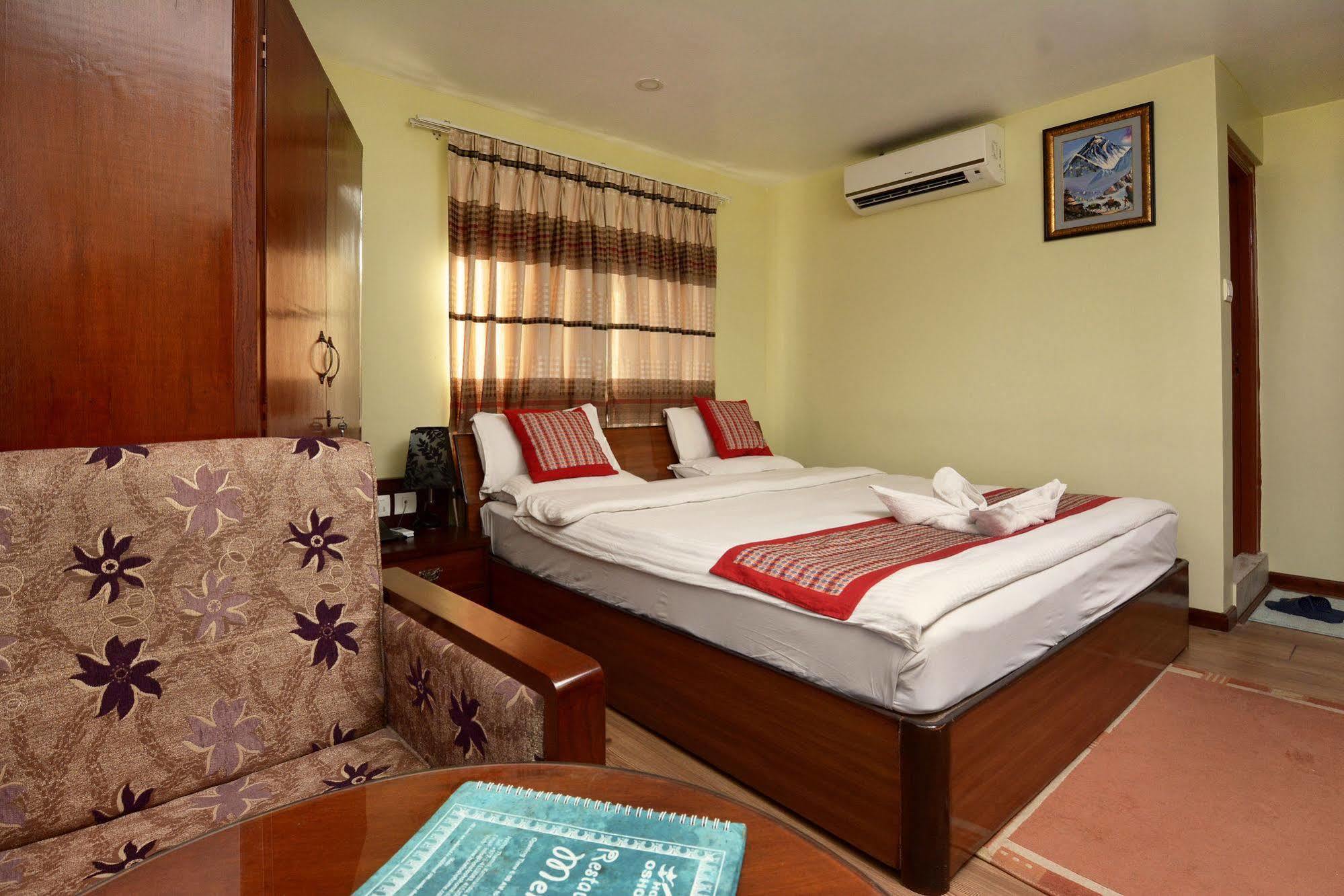 Hotel Osho Home Kathmandu Buitenkant foto