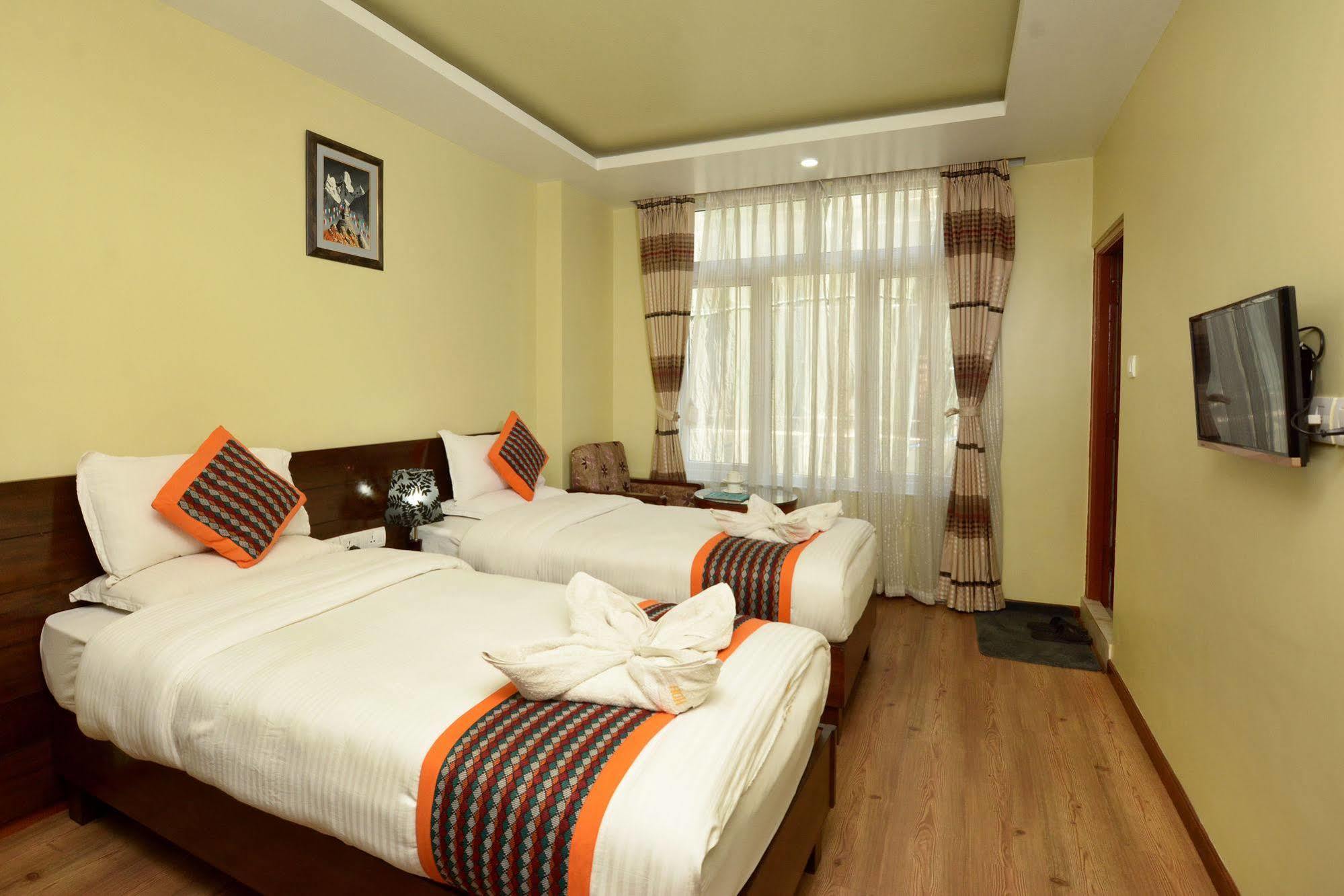Hotel Osho Home Kathmandu Buitenkant foto