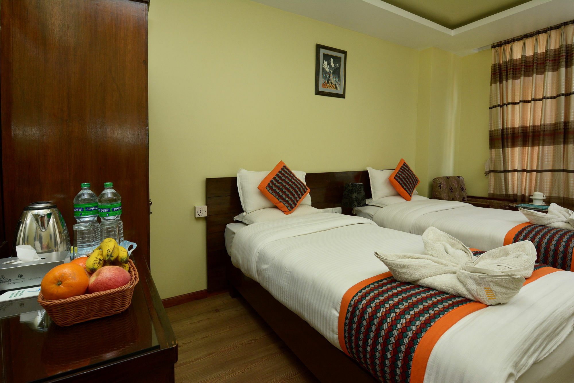 Hotel Osho Home Kathmandu Buitenkant foto