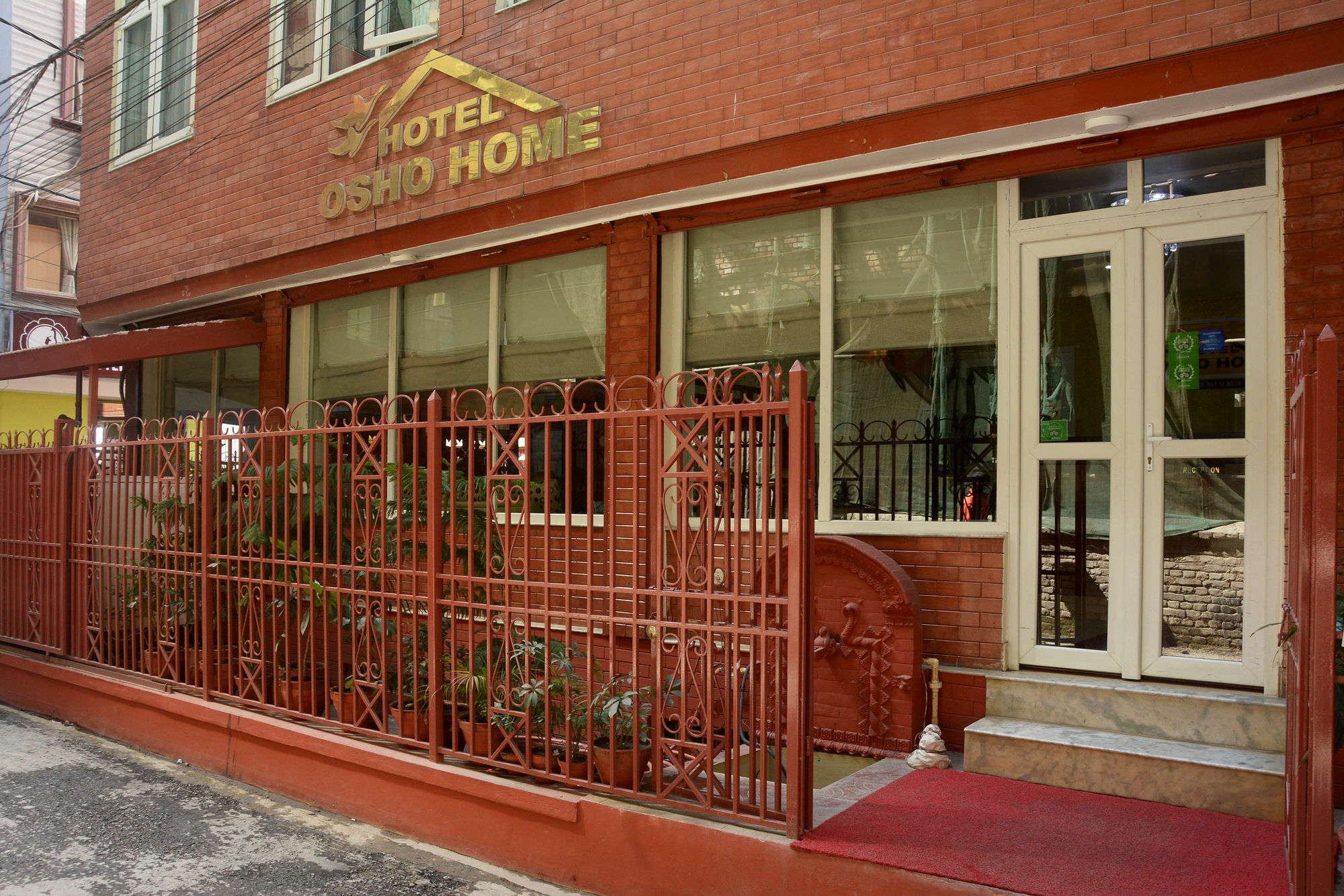 Hotel Osho Home Kathmandu Buitenkant foto