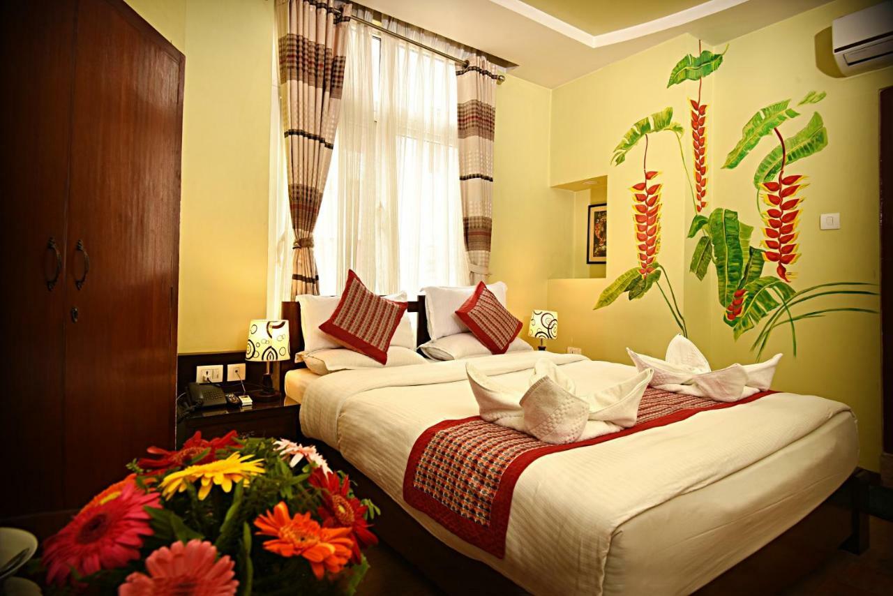 Hotel Osho Home Kathmandu Buitenkant foto