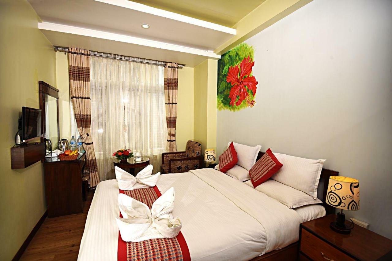 Hotel Osho Home Kathmandu Buitenkant foto