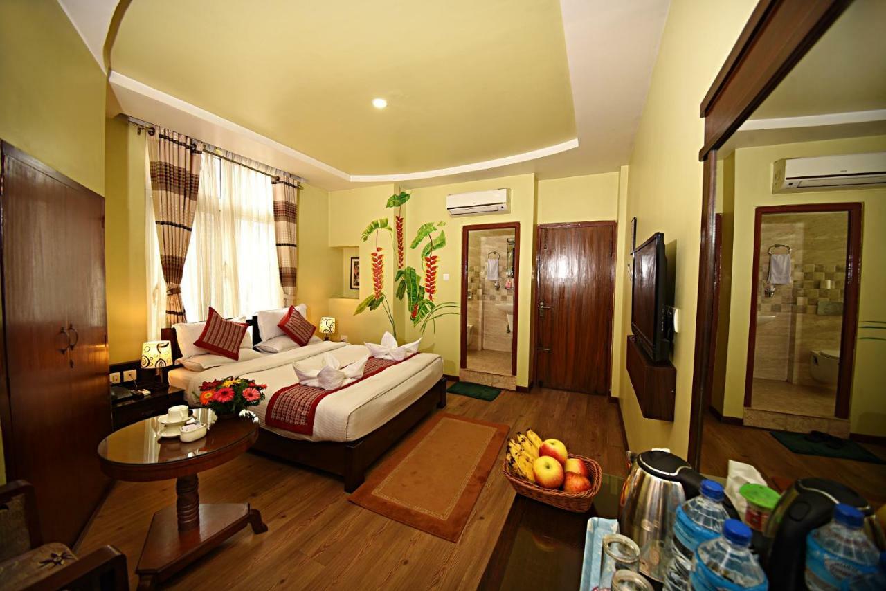 Hotel Osho Home Kathmandu Buitenkant foto