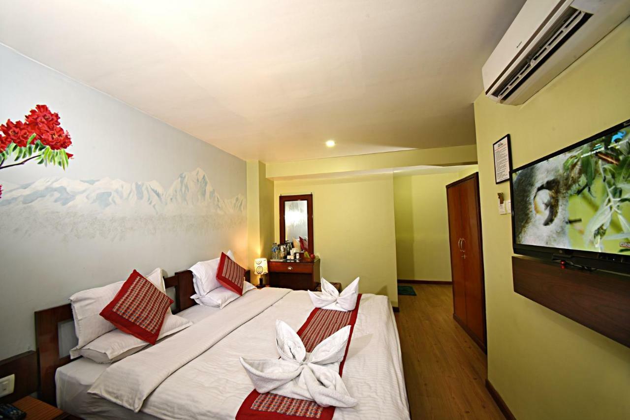 Hotel Osho Home Kathmandu Buitenkant foto