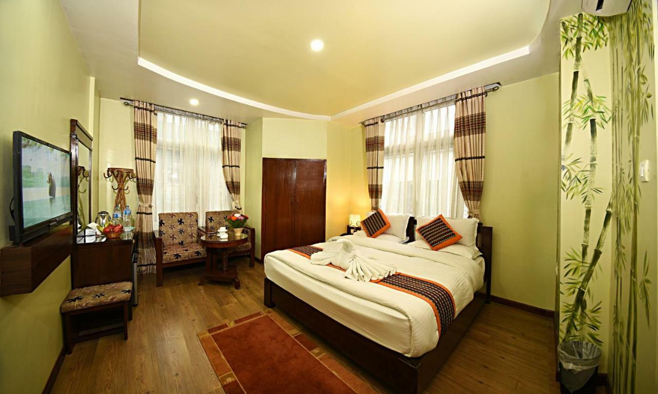 Hotel Osho Home Kathmandu Buitenkant foto