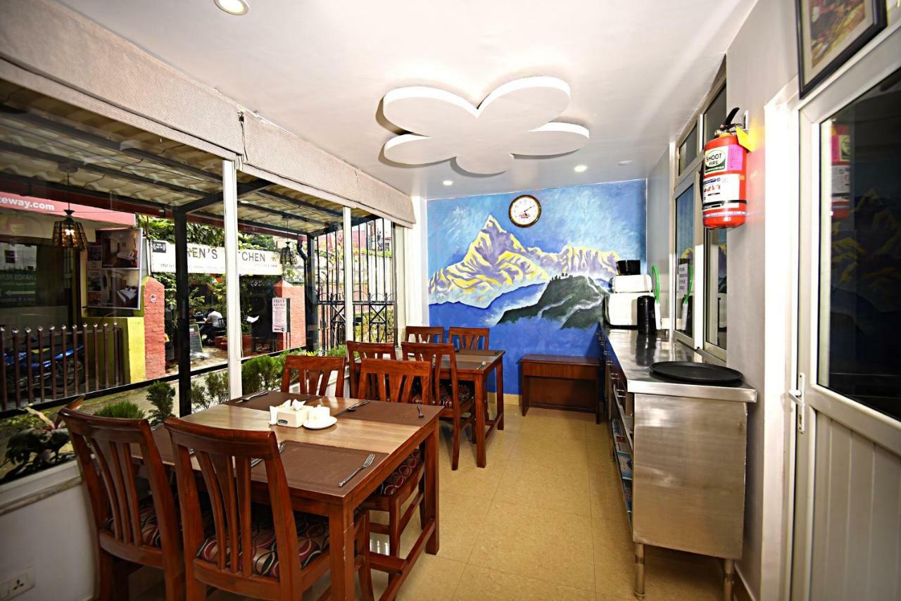 Hotel Osho Home Kathmandu Buitenkant foto
