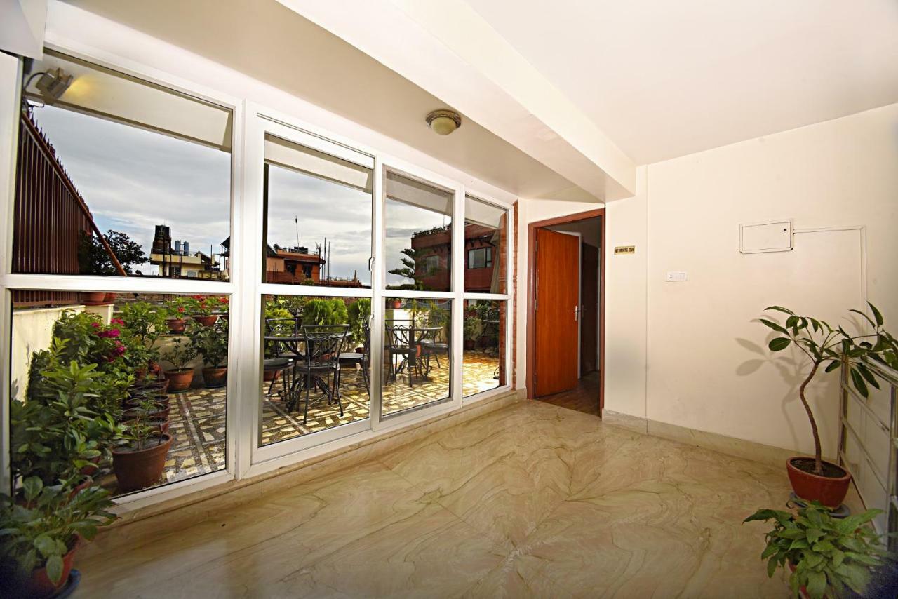 Hotel Osho Home Kathmandu Buitenkant foto