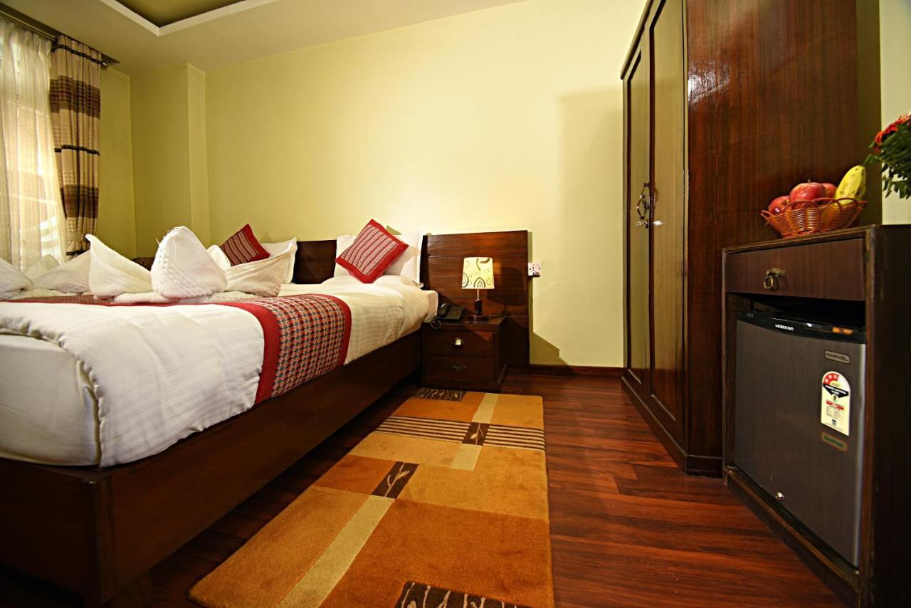 Hotel Osho Home Kathmandu Buitenkant foto