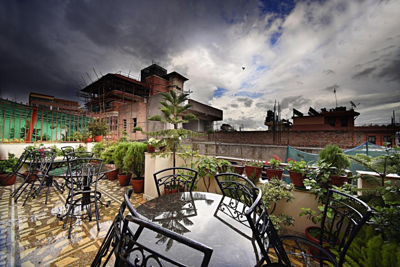 Hotel Osho Home Kathmandu Buitenkant foto